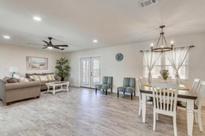 Modern Pensacola Home about 6 Mi to Beach!